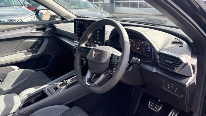 CUPRA Formentor 2.5 TSI 390 VZ5 5dr DSG 4Drive Petrol Estate - Image 6
